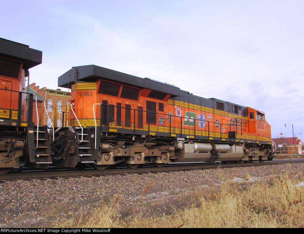 BNSF 6163